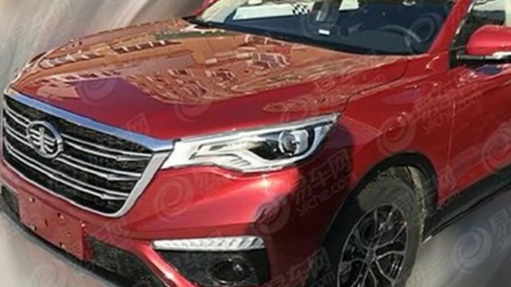 奔腾全新7座SUV路试曝光  ​