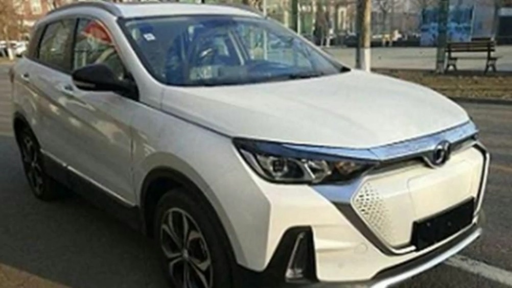 续航里程超比亚迪 北汽全新电动中型SUV  ​