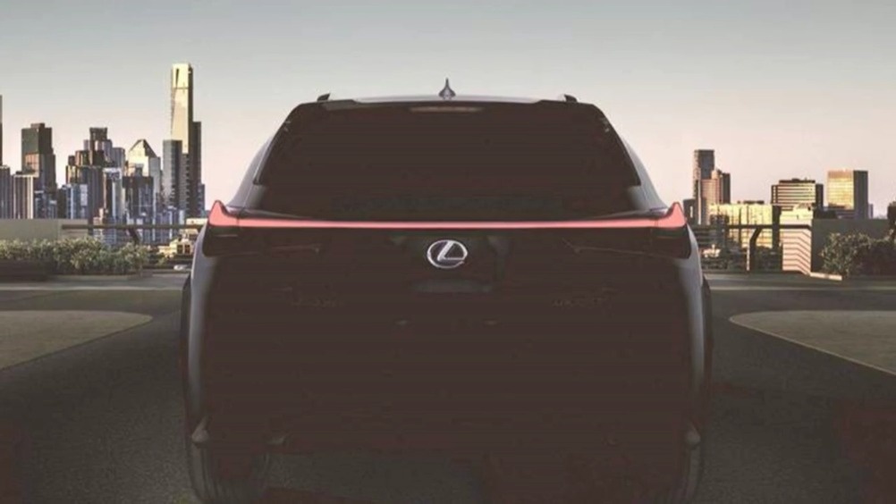 雷克萨斯全新UX级SUV预告图