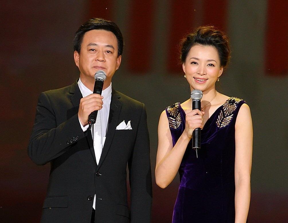 朱军宣布退出主持圈,不上春晚藏有真相,和董卿一模一样