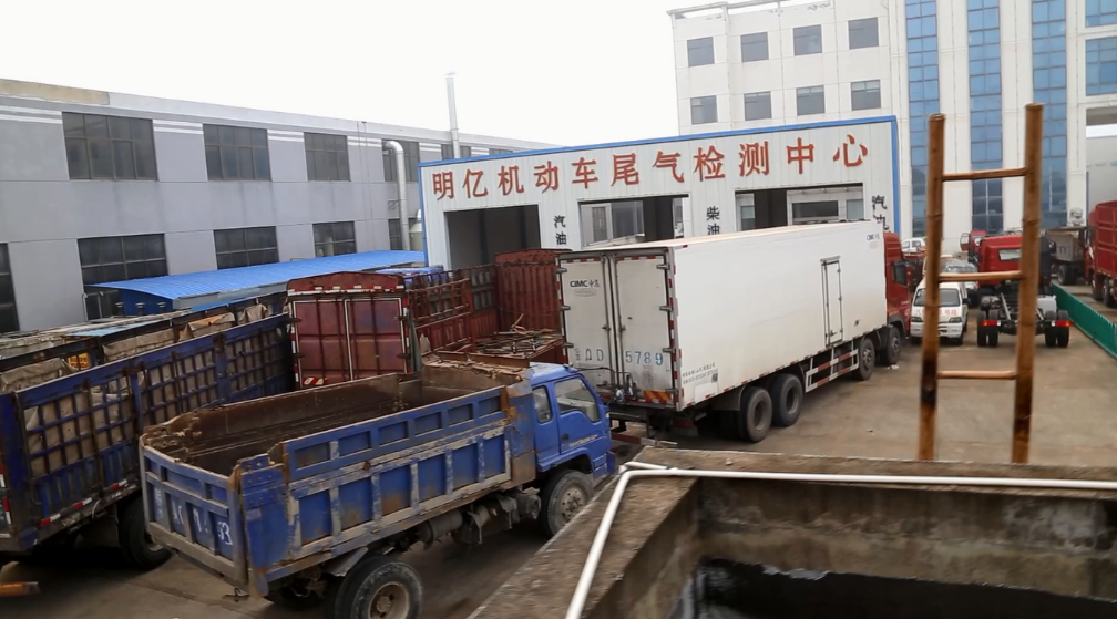 江苏宝应一女子称环保局评估尾气检测中心损失