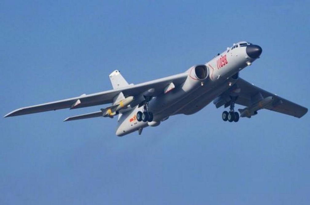 俄老兵问你们还用图16轰炸机么?中国空军回答