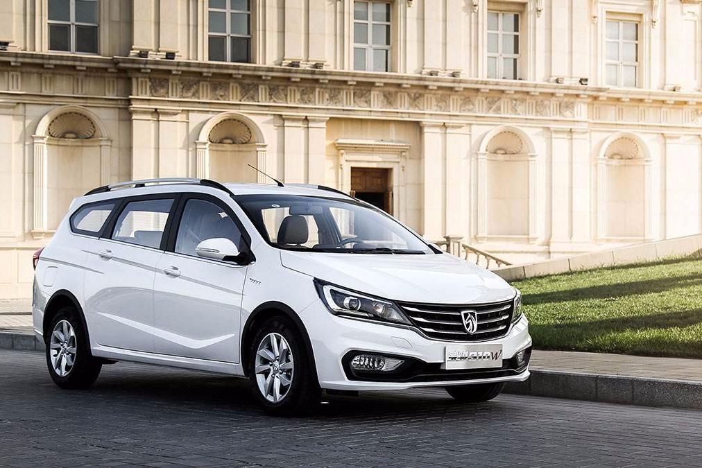 3万就能买个家用旅行车？拥有超强性价比，宝骏730都要吓傻了