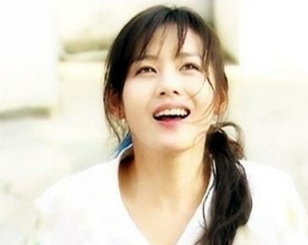 孙艺珍美照,时而清纯可爱,时而美丽诱人