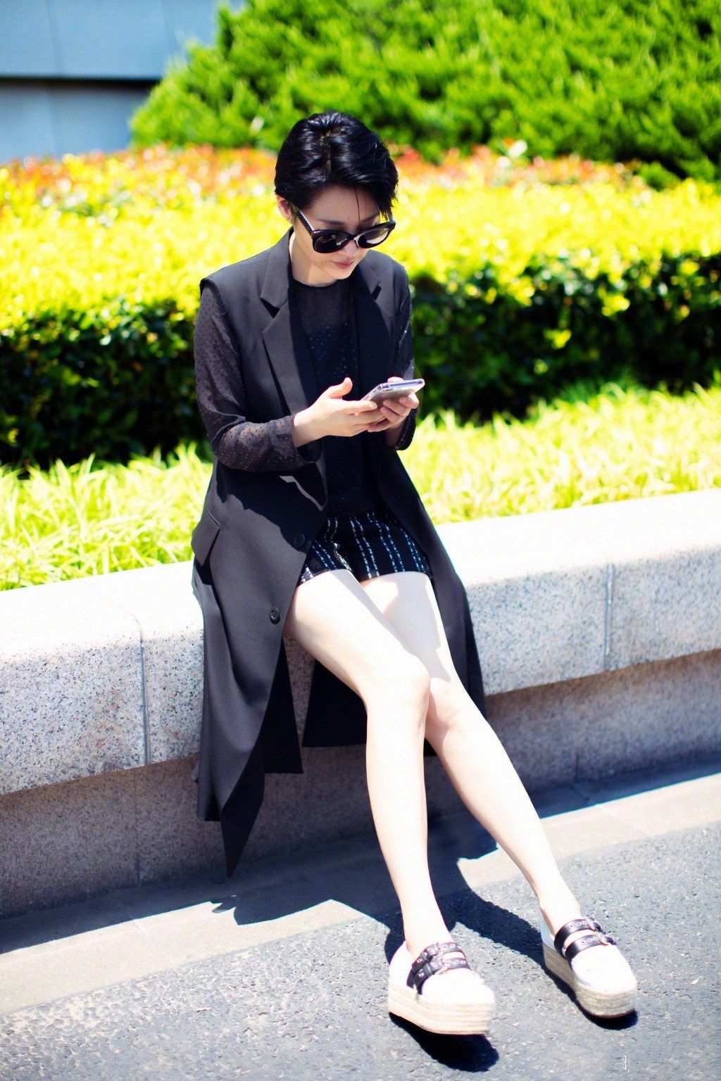 透视裙只服许晴!傲人身材包不住,网友:撩的李易