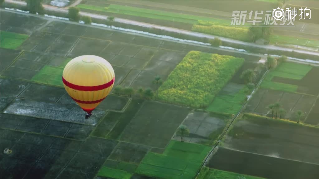 乘热气球游卢克索