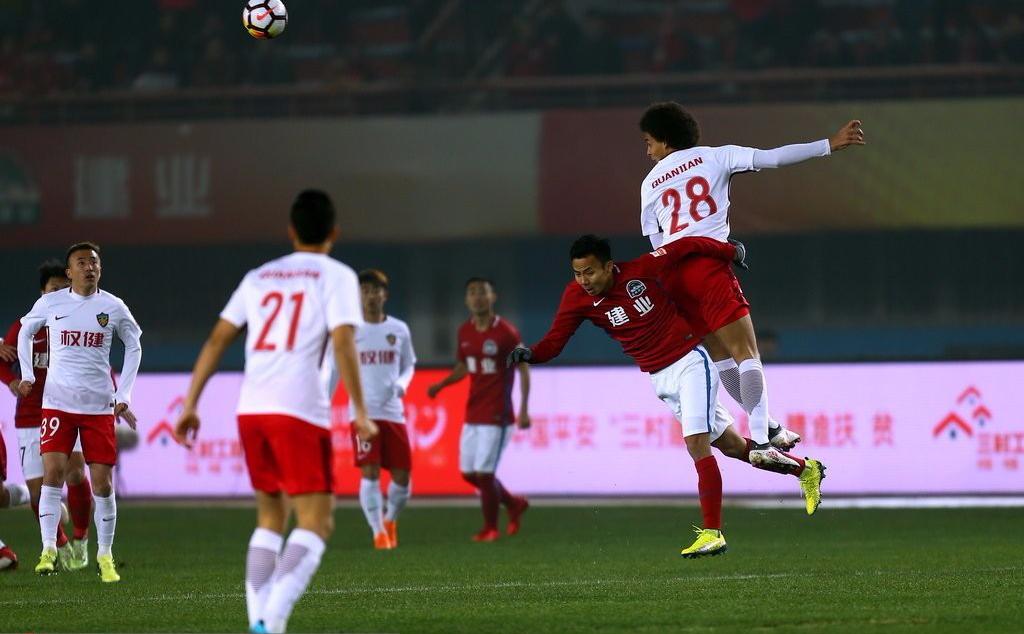 足球资讯 中超进球大战恒大4-5富力 阿兰扎哈维戴帽 权健4-0建业