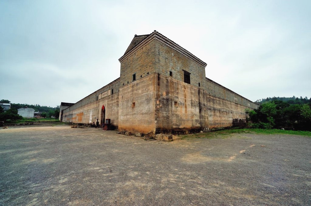 江西面积最大的地级市,比我国的台湾岛还要大