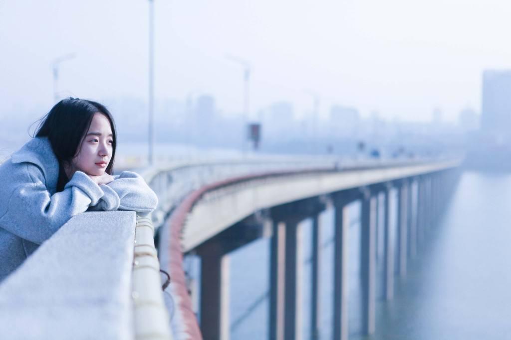 《我站在桥上看风景》愈见你, 全部都是你!