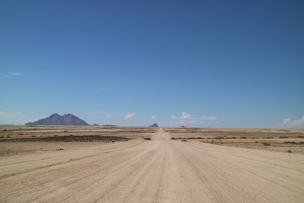 纳米比亚 一周自驾横越世界最古老的沙漠纳米