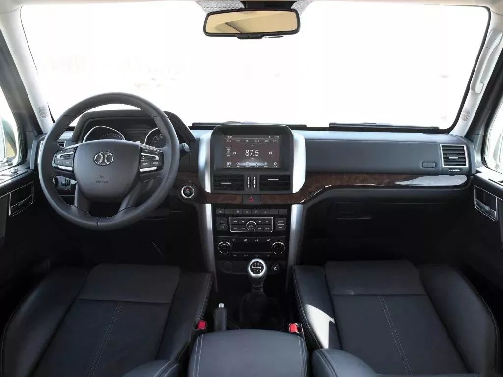 没有两把锁还敢叫越野车!这些国产硬货能带你