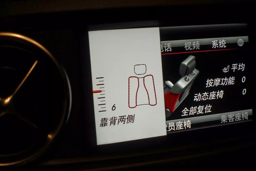 有了奔驰敞篷大跑车,炸街再也不用愁。