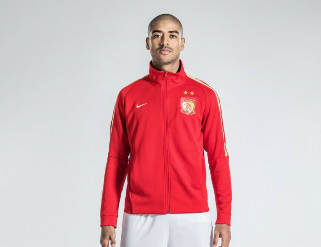 广州恒大足球俱乐部,发布球员中超官方照片,真