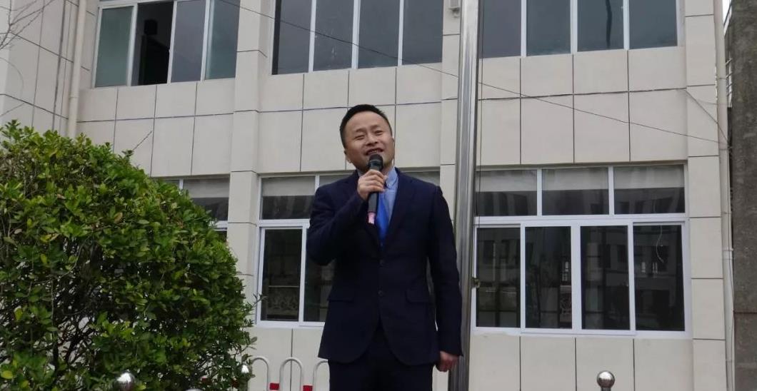 利川五中高考百日誓师大会震撼现场…