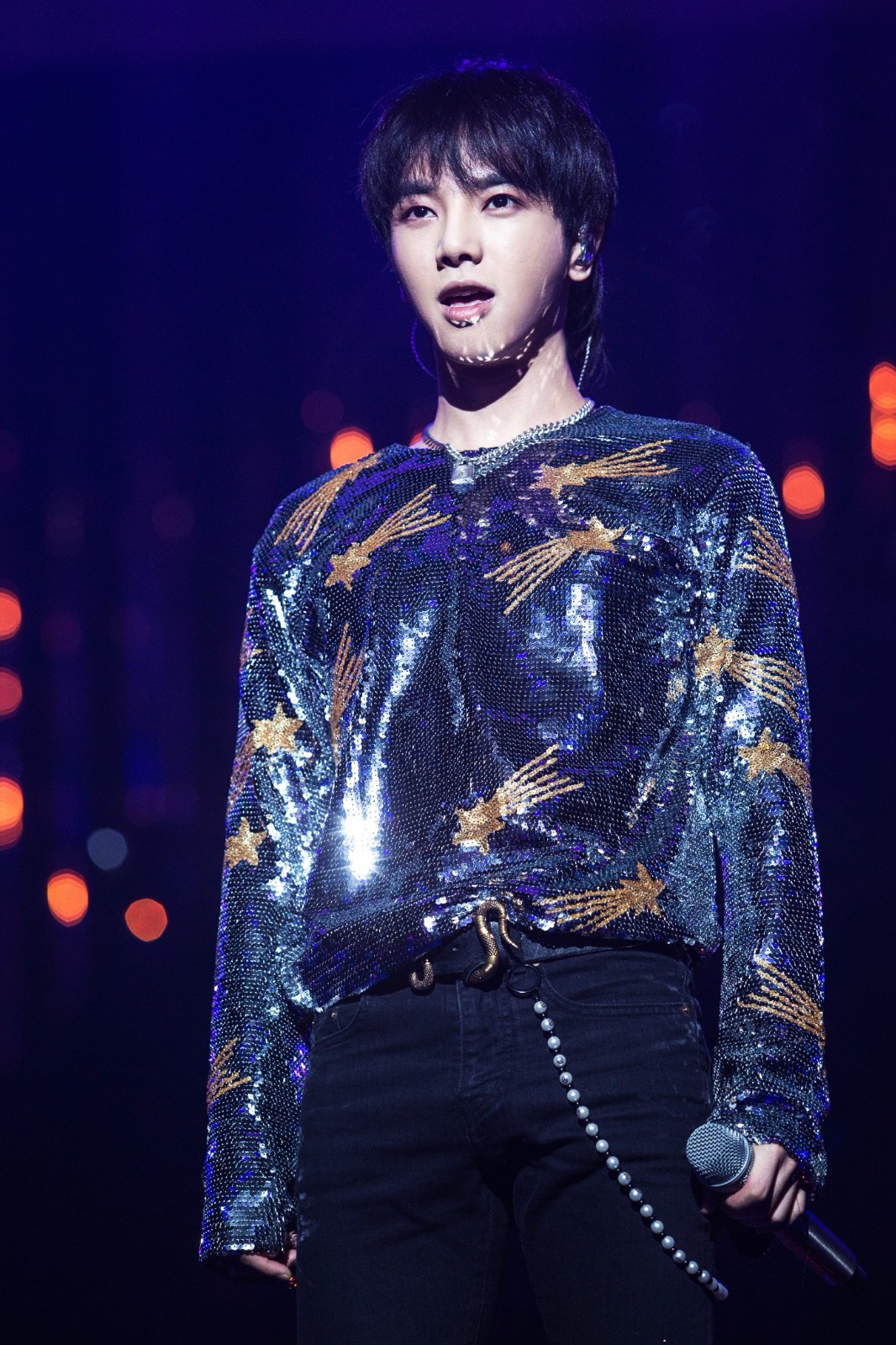 《歌手》2018华晨宇冒险亮底牌 《我管你》