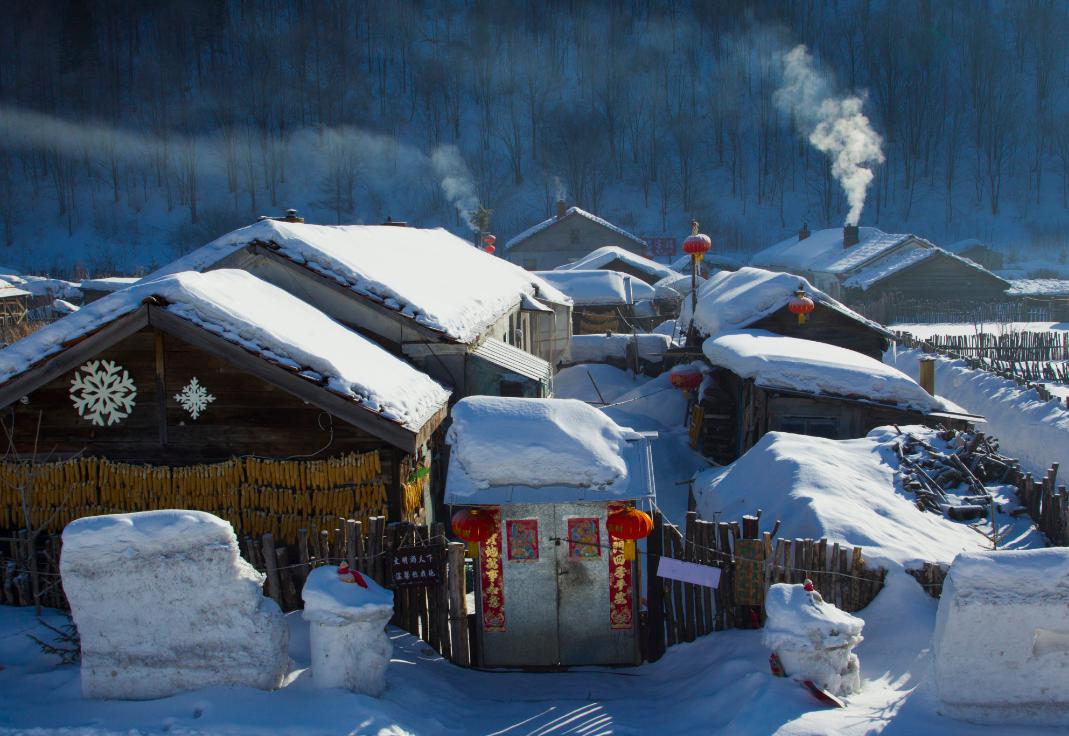 背上行囊，寻找诗和远方，威虎山雪村：踏雪而行，在梦开始的地方