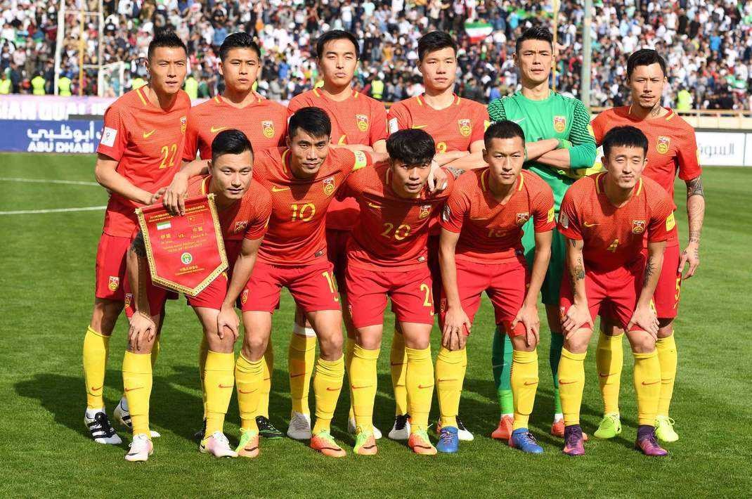 不过至少球迷已经从这支国足身上看到了希望,相比于过去几次冲击世界