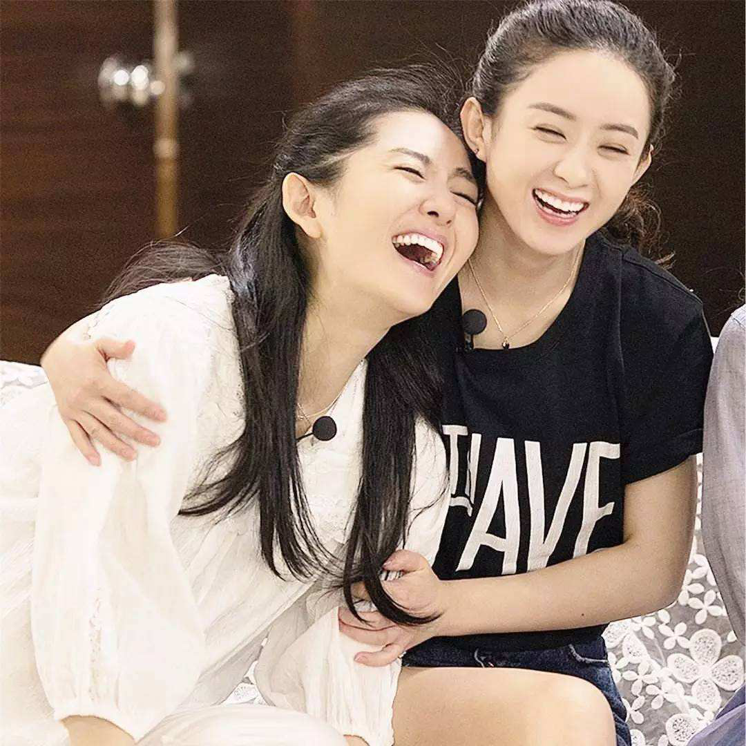 谢娜生双胞胎全明星送祝福,何炅贴心赵丽颖实