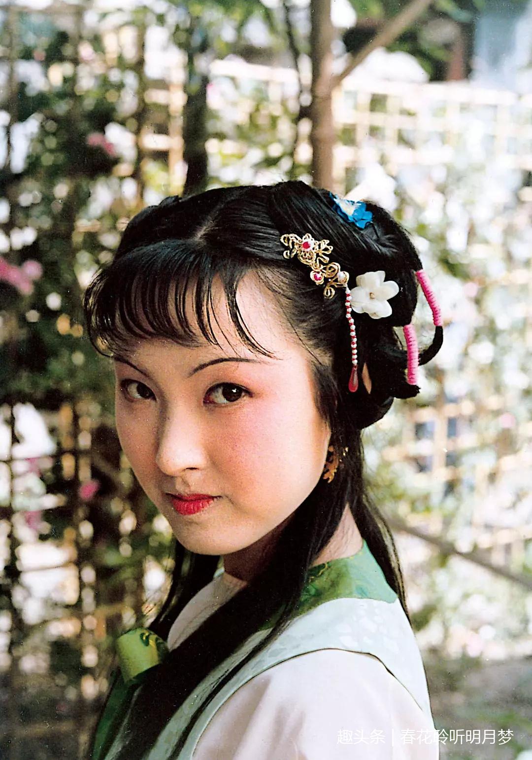 87版红楼梦十二丫鬟剧照，1987，难忘的红楼梦！