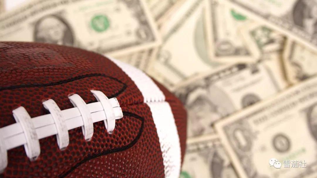 叼着粗大的古巴雪茄观橄榄球赛,最值得推荐的