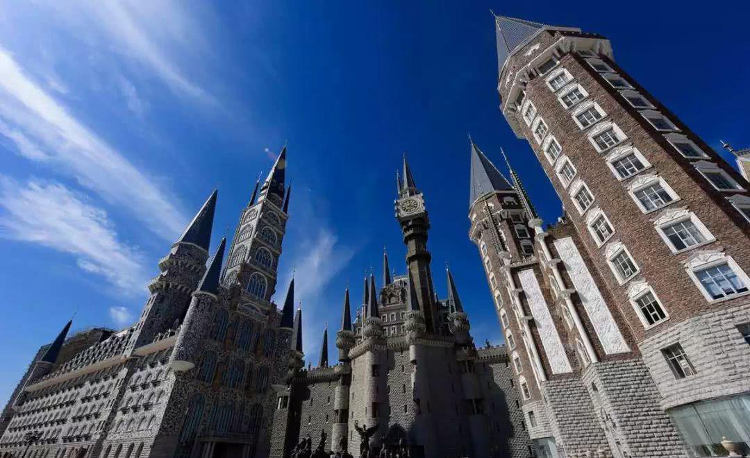 大学里的“逆天”建筑集锦