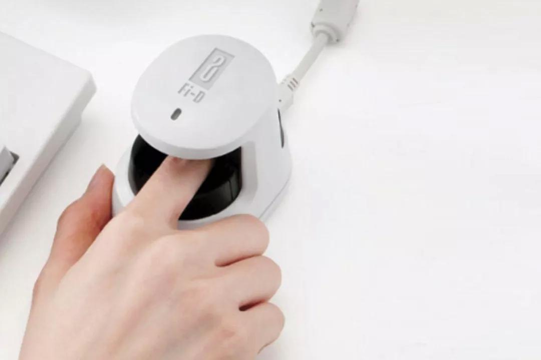 老外不服支付宝微信,发明手指静脉支付,不带手