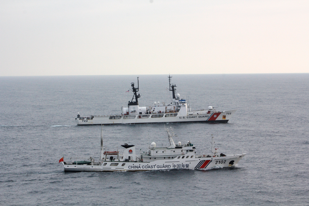 外媒称中国海警从小艇到大舰海警船比美国驱逐舰还要大