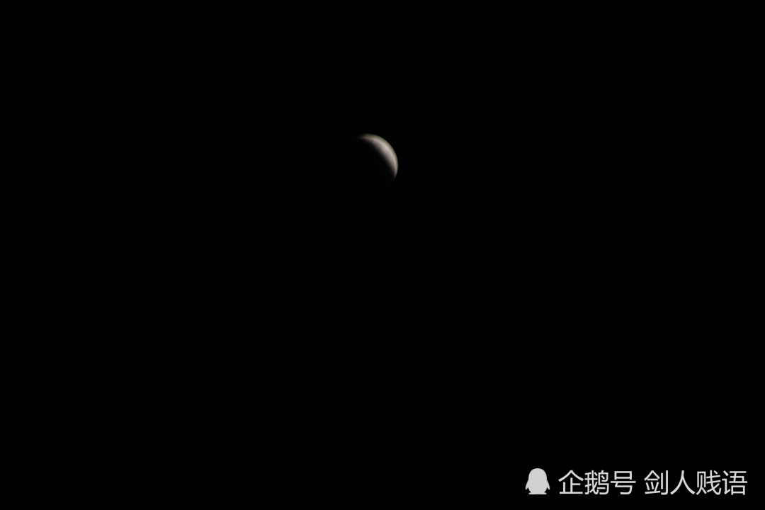 实拍超级月亮,蓝月亮,红月亮"合体"152年后再现