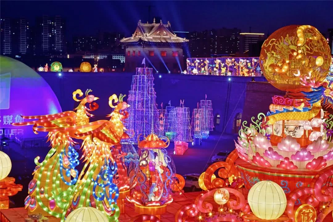 2018中国大同古都灯会小年夜亮灯