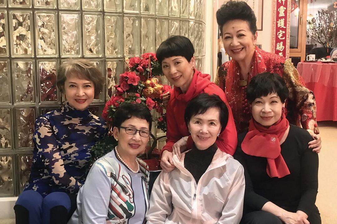 香港"邵氏七公主"相隔20年为公益再聚首 可惜差一个才完整