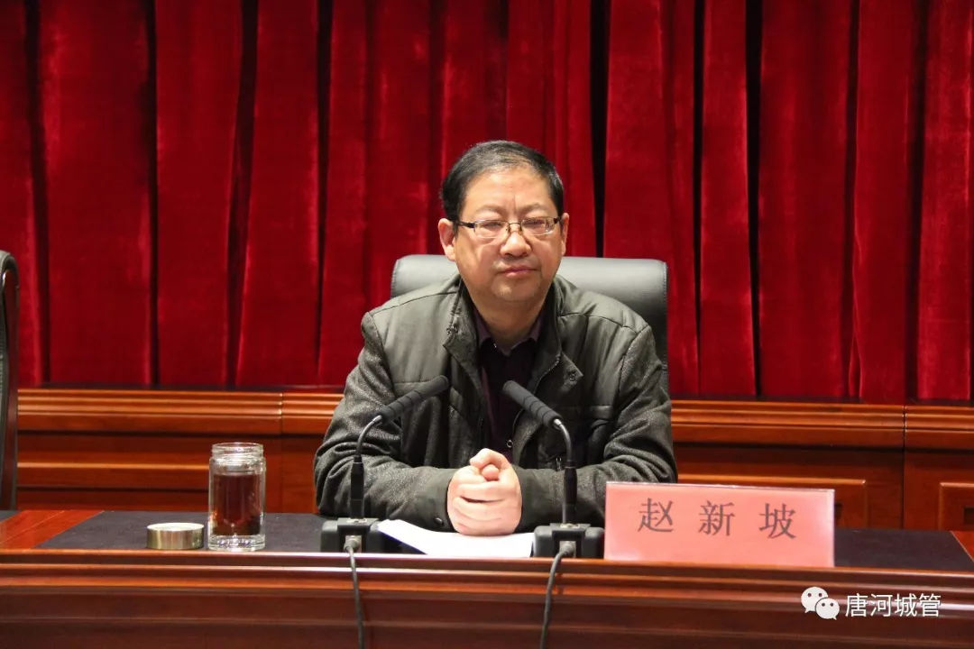 唐河县城管局组织评审团对城区环卫市场化运作