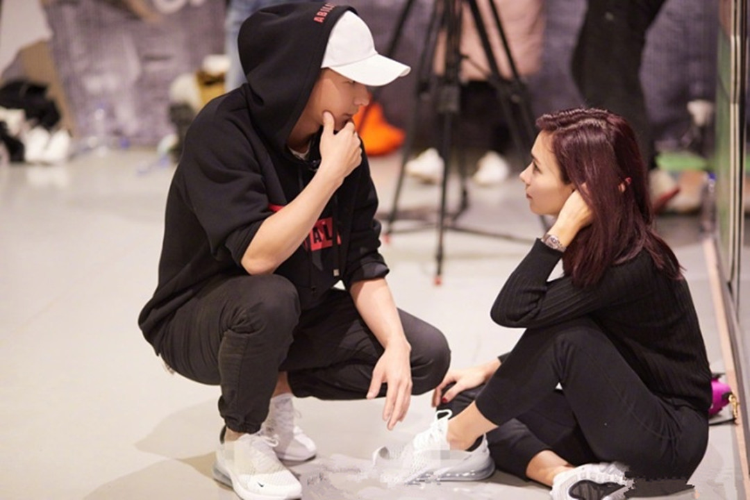 韩庚卢靖姗图片