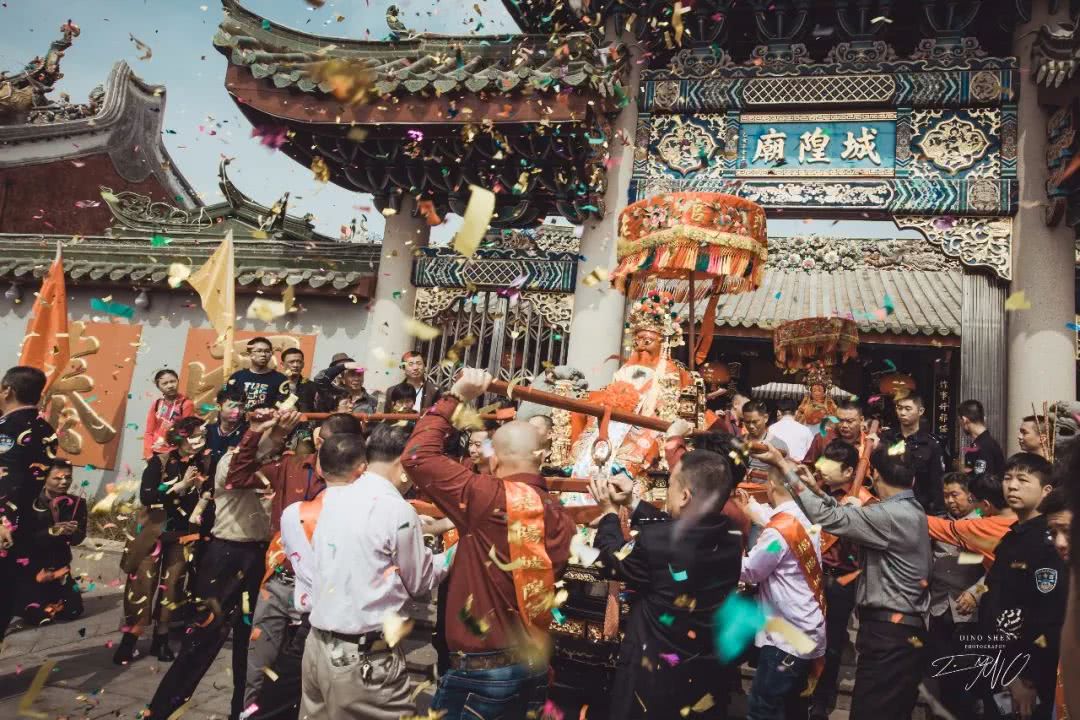全城出动，人山人海！揭阳城隍大老爷正月廿三出巡！！