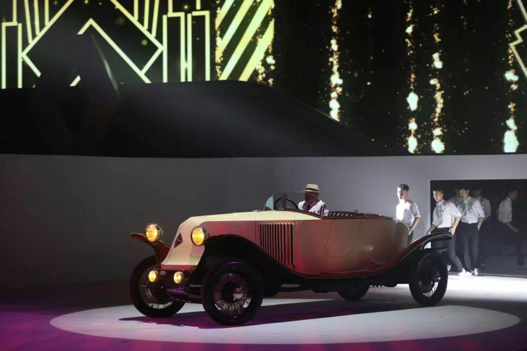 雷诺做寿，许下多少愿望