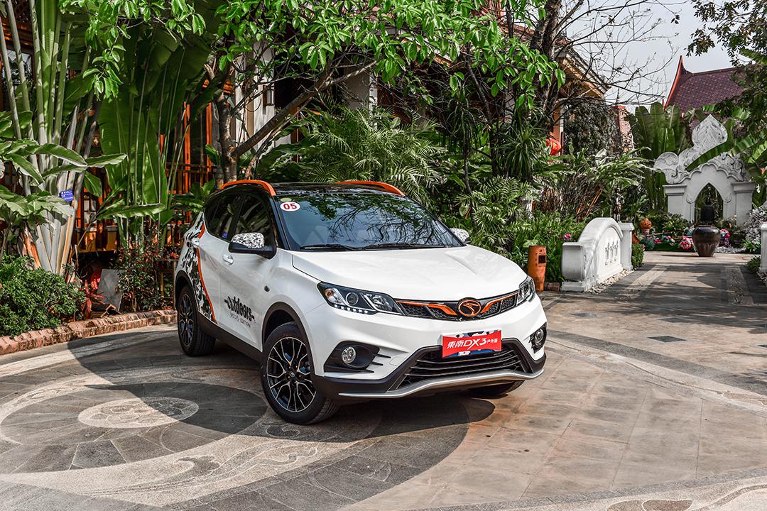 1.5T+CVT、全景天窗+独悬，这SUV竟不超10万元！