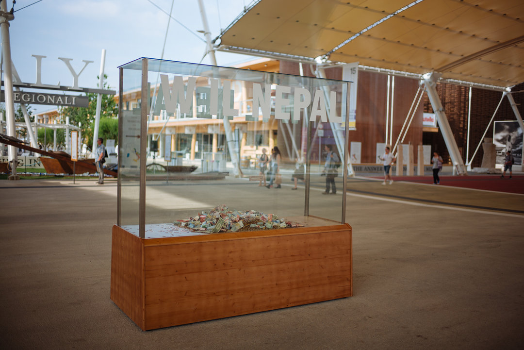 世间好物不坚牢 彩云易散琉璃脆