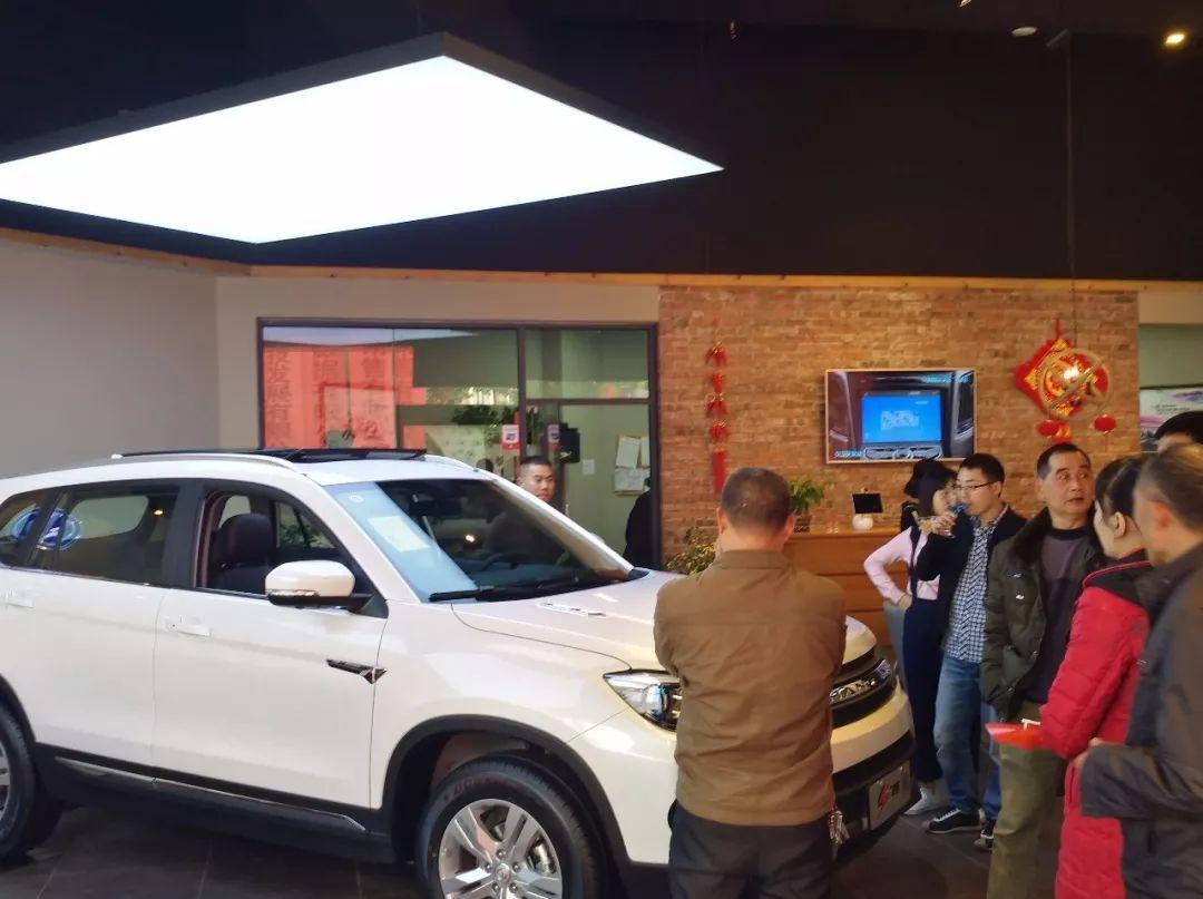 互联网+汽车营销 重庆车谷玩起了汽车营销新模式