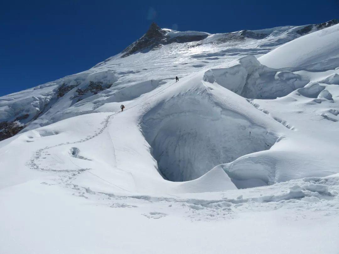 人物|8000米死亡线,这个女人不简单!