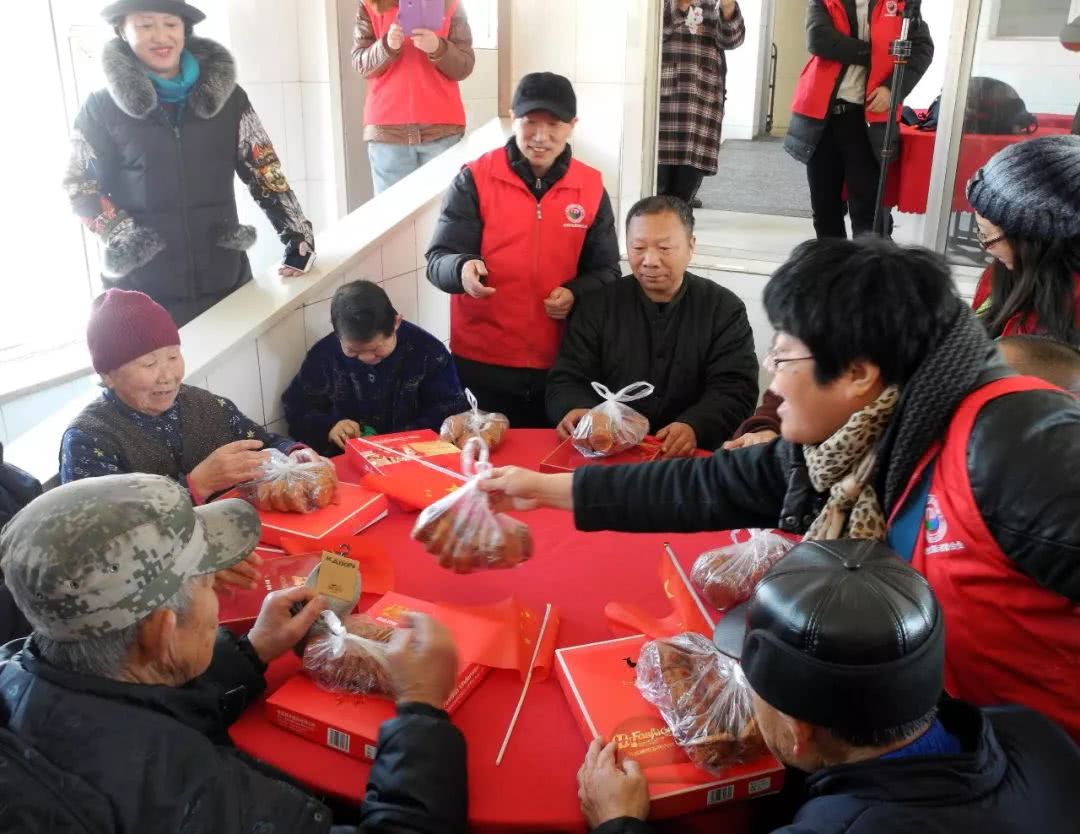 学雷锋,吉林市志愿者这样献爱心!