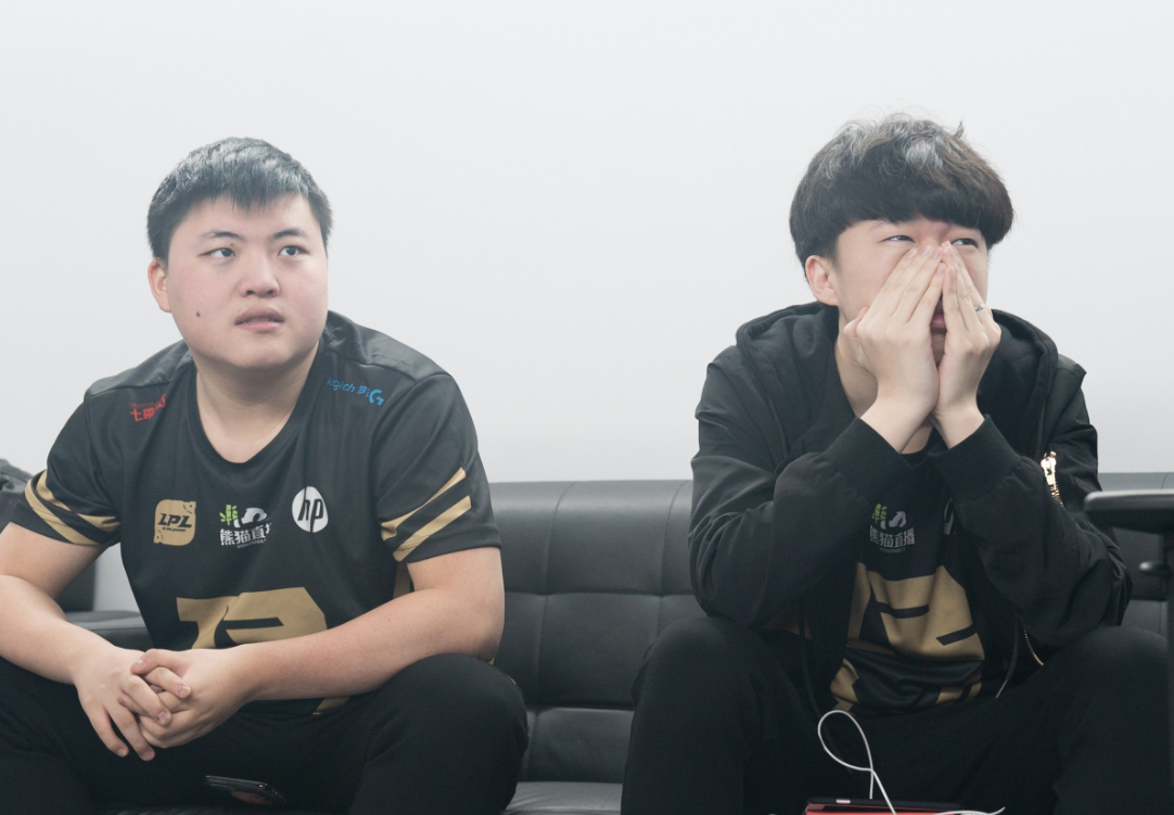 中单塞恩,上单锐雯,小兵去质器!网友:厂长快回