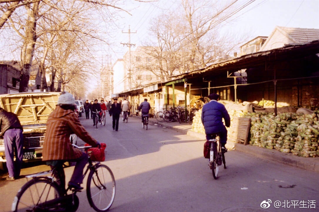 版老照片,1988年的北京。那一年你多大?(