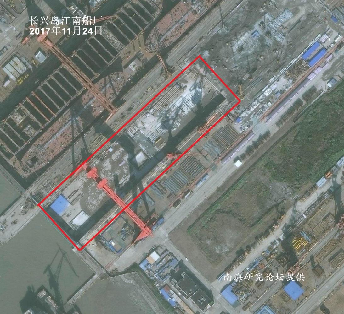 江南造船厂航母卫星照,2025年中国6艘航母 卫星照片里,我们已经确定了我国第三艘航母是在上海江南造船厂建造