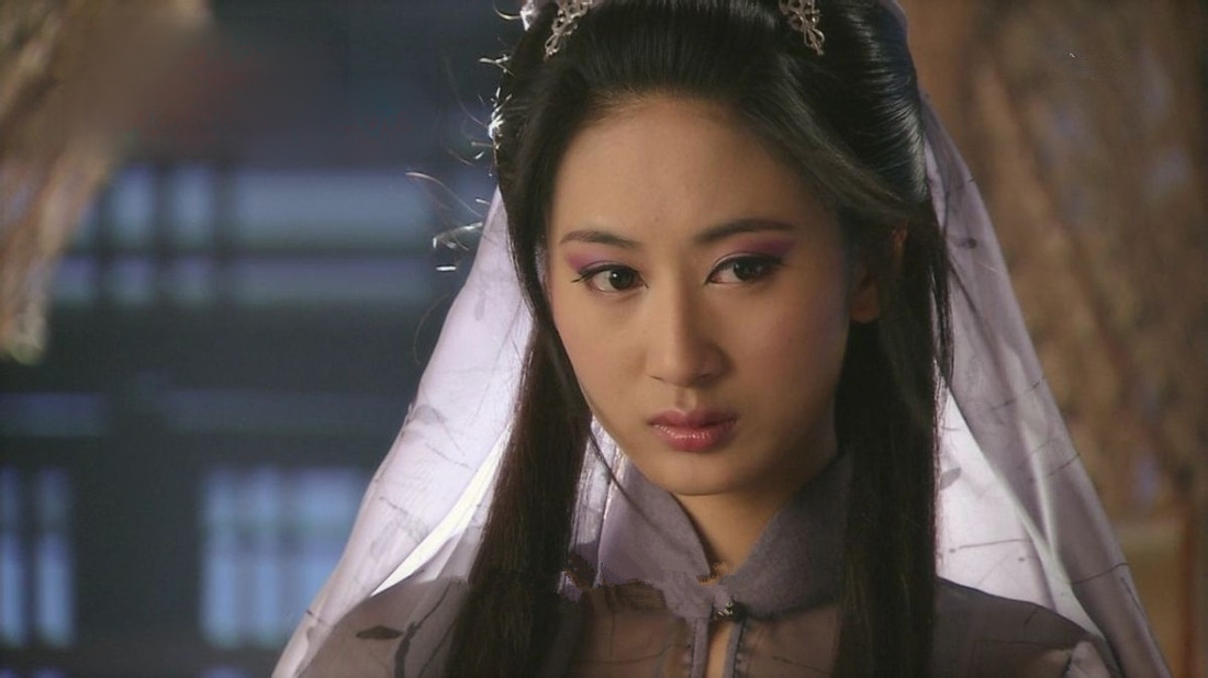 剧中郭珍霓饰演的林小黛和赵合德一样,都是妖艳魅惑人心的美!