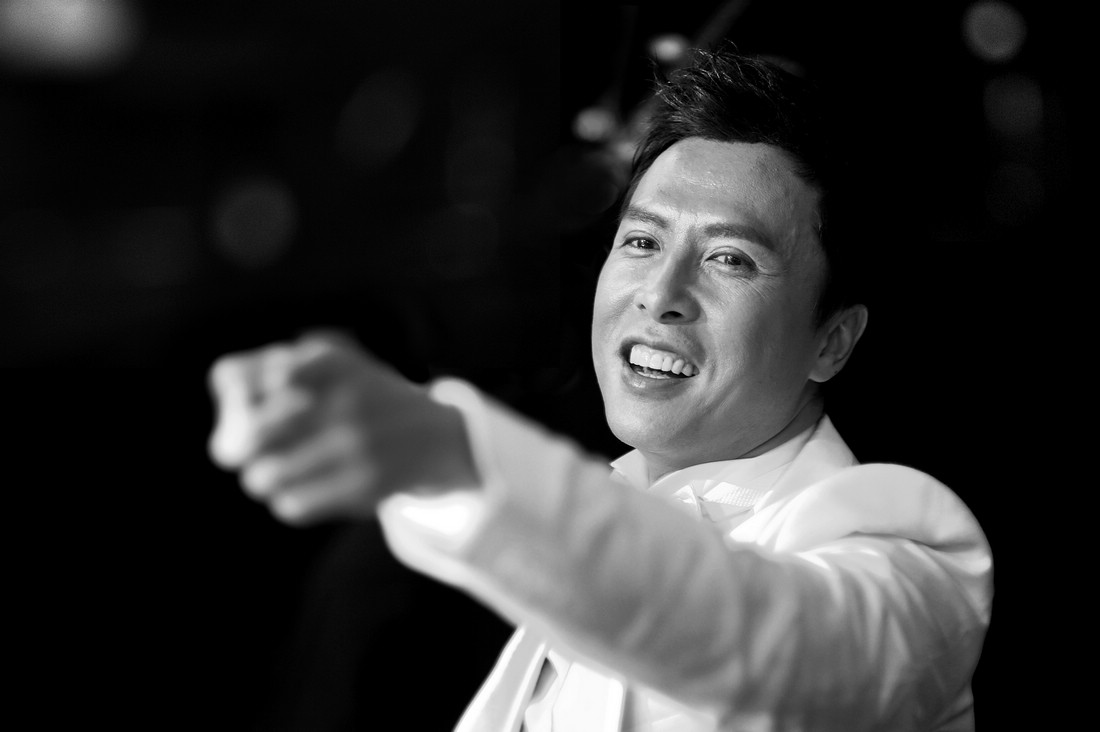 为什么甄子丹出道这么多年还超越不了李连杰?网友:长得丑