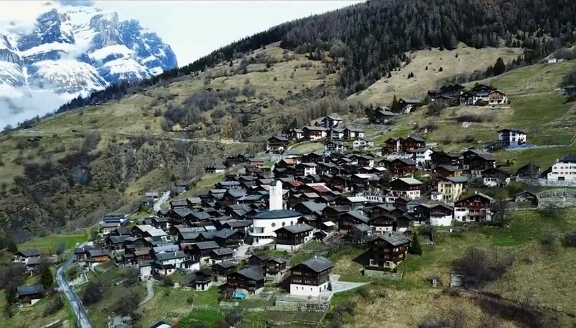 这个小镇倒贴67万全球招募移民,如果移民你会