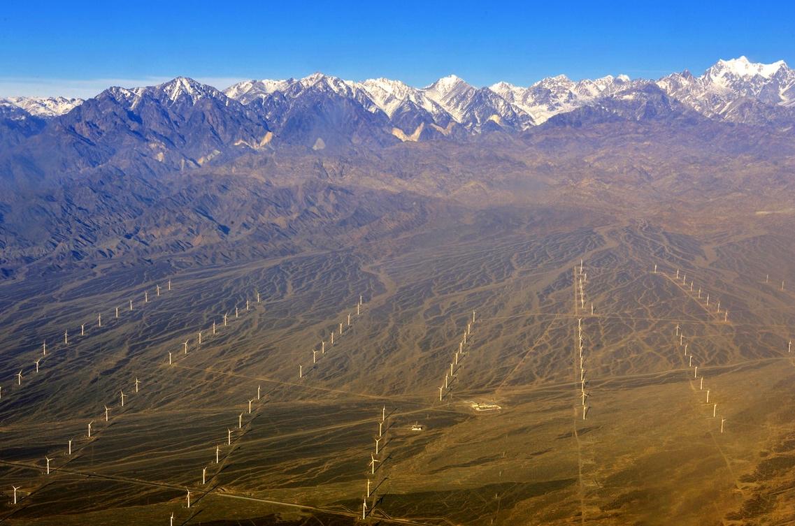 新疆曾下令天山博格达峰禁止攀登 可是为什么