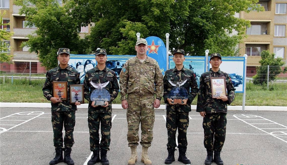 中国特种兵战斗力为什么这么强?魔鬼训练让你