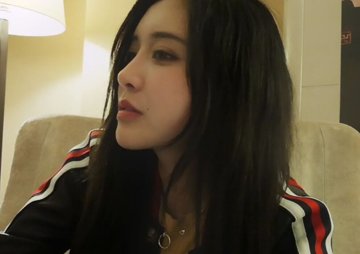 陈一发儿直播太美坑了小米枪战?网友跪求新角色回炉重做