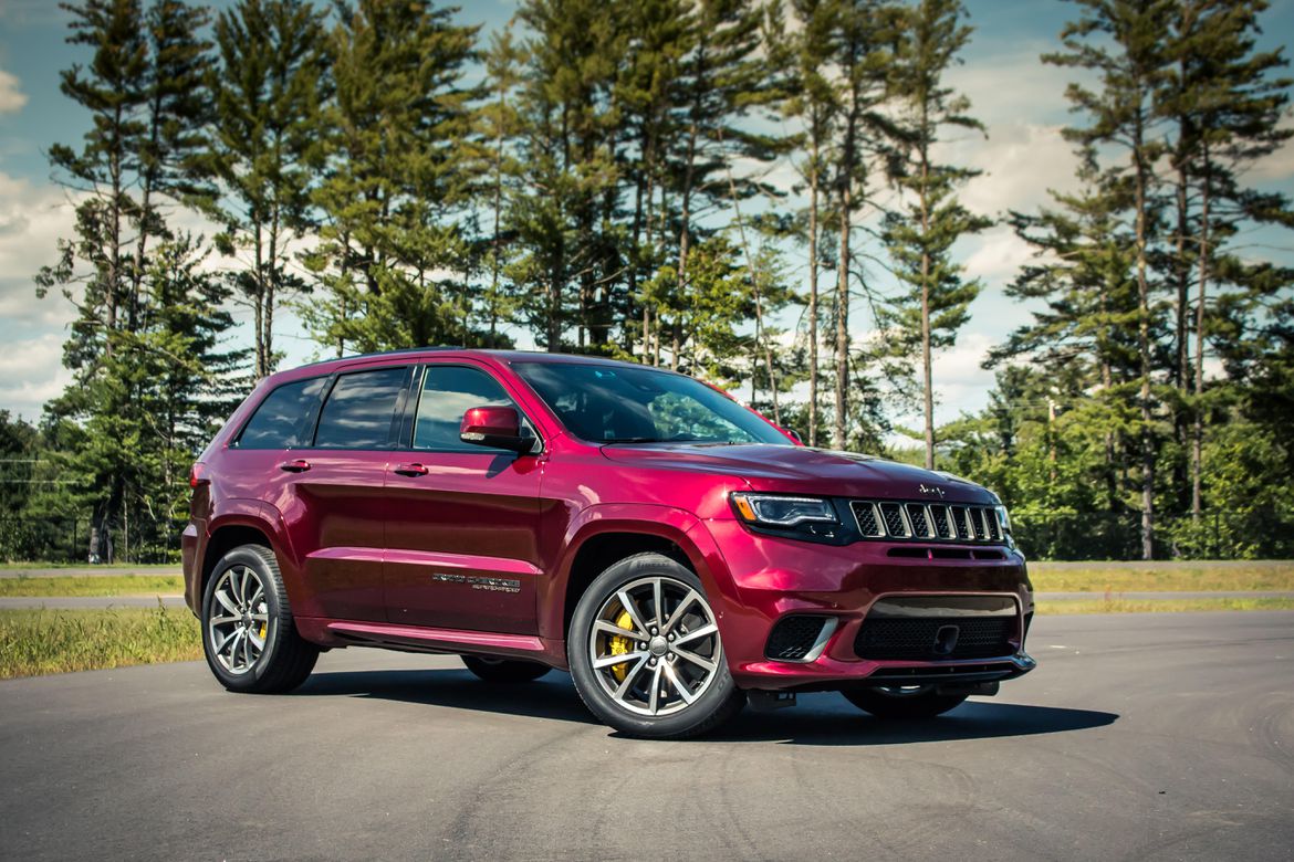 大切诺基trackhawk,堪称"陆地野兽"!