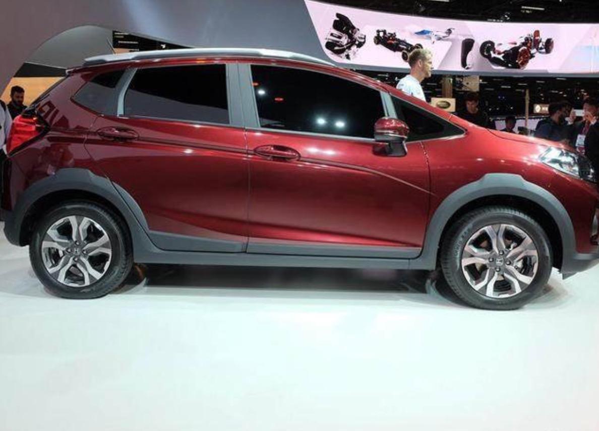 本田WRV来袭,1.5L发动机匹配CVT变速箱,油耗4升,8万又要抢疯了-新浪汽车